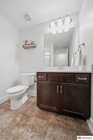 7307 Swiss Alps Avenue, Lincoln, NE 68516