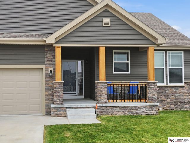 7307 Swiss Alps Avenue, Lincoln, NE 68516