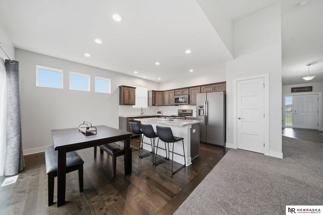 7307 Swiss Alps Avenue, Lincoln, NE 68516