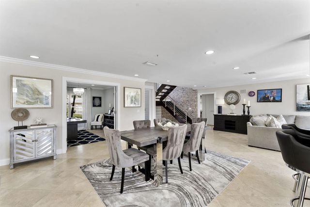 910 JASMINE Drive, Delray Beach, FL 33483