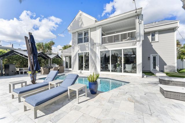 910 JASMINE Drive, Delray Beach, FL 33483