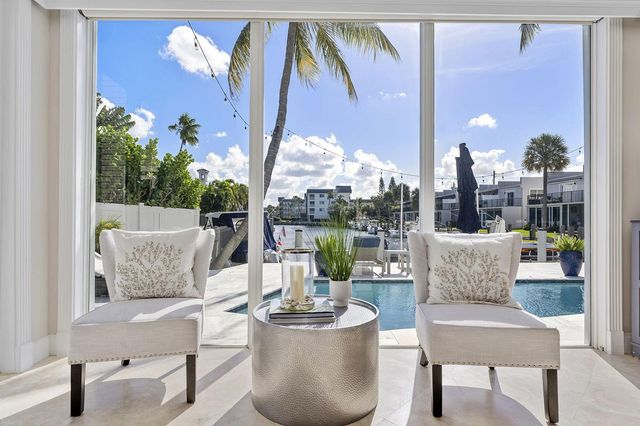 910 JASMINE Drive, Delray Beach, FL 33483