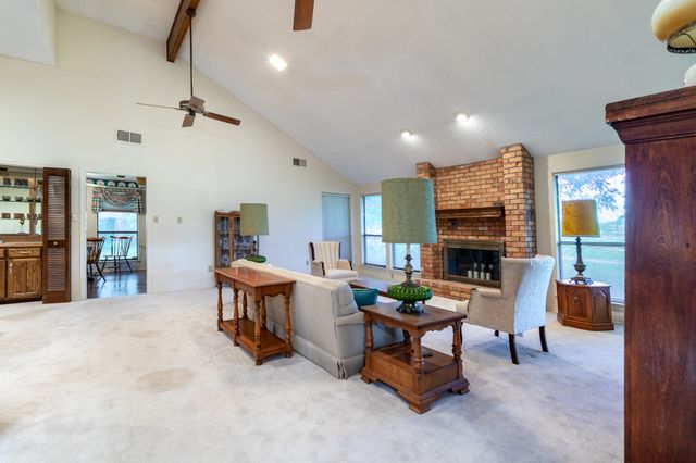 1525 Inverness Road, Mansfield, TX 76063
