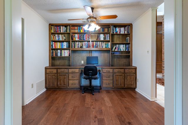 1525 Inverness Road, Mansfield, TX 76063