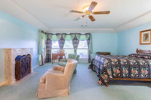 1525 Inverness Road, Mansfield, TX 76063