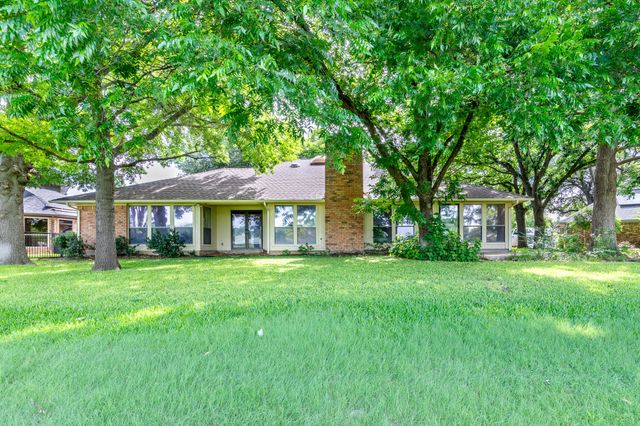 1525 Inverness Road, Mansfield, TX 76063