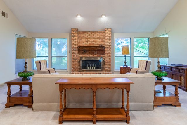1525 Inverness Road, Mansfield, TX 76063