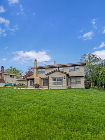 17W525 Concord Place, Darien, IL 60561