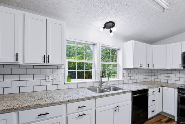 6528 N Showers Road, Bloomington, IN 47408
