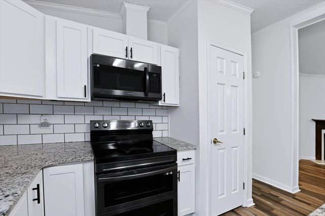 6528 N Showers Road, Bloomington, IN 47408