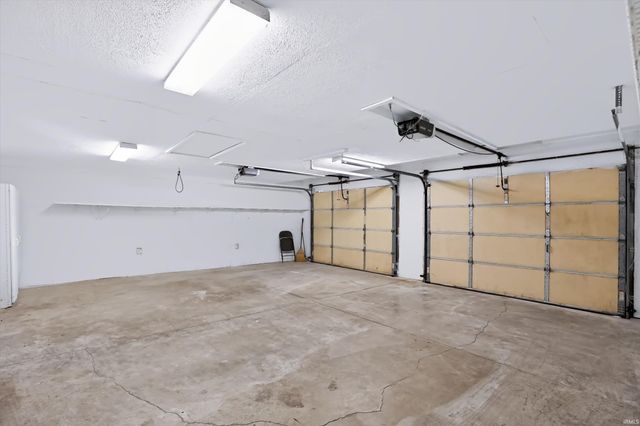 6528 N Showers Road, Bloomington, IN 47408