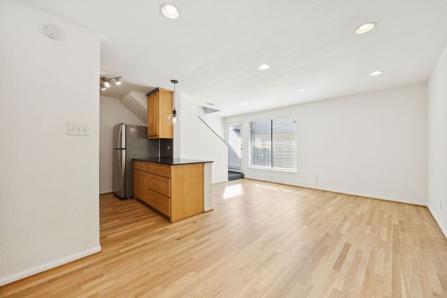 4320 Cole Avenue 3, Dallas, TX 75205