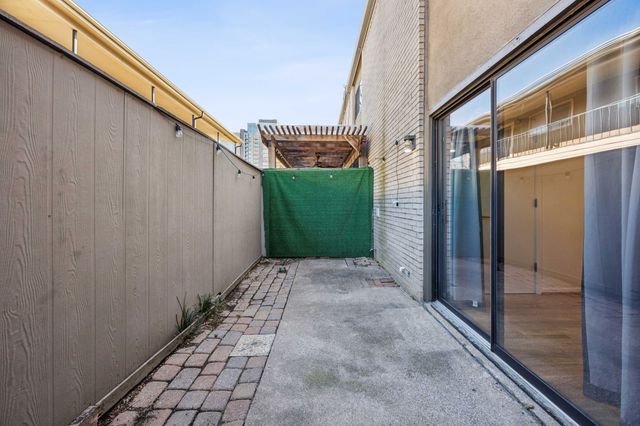 4320 Cole Avenue 3, Dallas, TX 75205