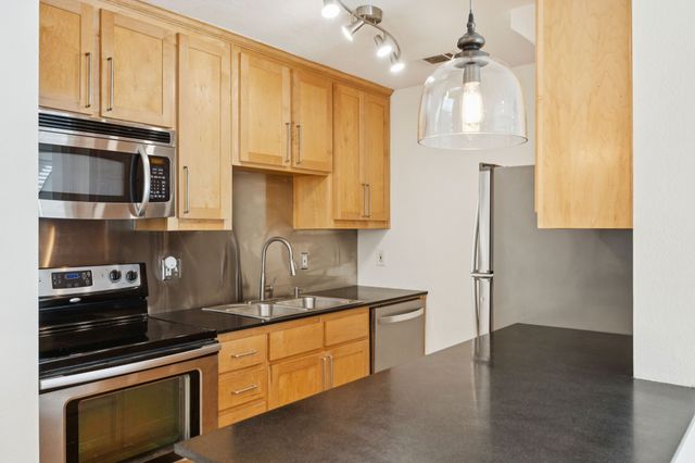 4320 Cole Avenue 3, Dallas, TX 75205