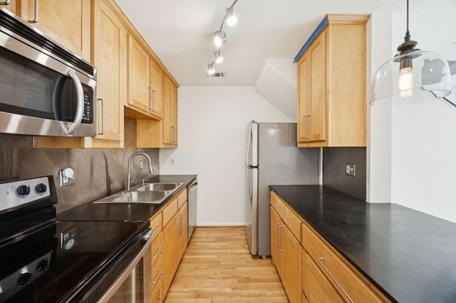 4320 Cole Avenue 3, Dallas, TX 75205