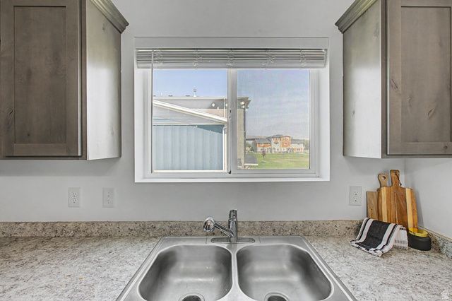 201 E 630 N, Vineyard, UT 84059