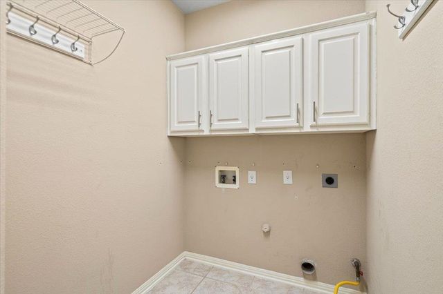 5301 Deerwood LN, Austin, TX 78730