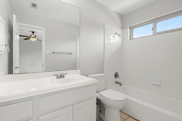 5301 Deerwood LN, Austin, TX 78730