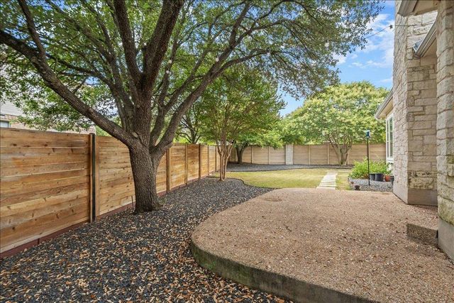 5301 Deerwood LN, Austin, TX 78730