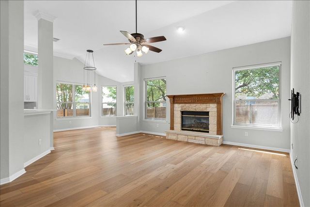 5301 Deerwood LN, Austin, TX 78730