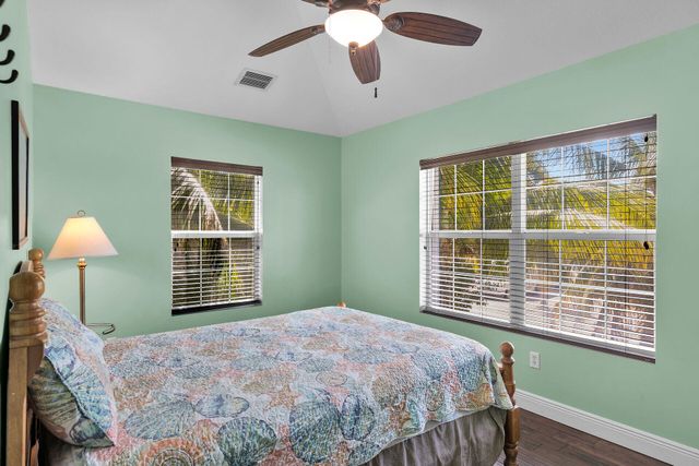 27415 Barbuda Lane, Ramrod Key, FL 33042