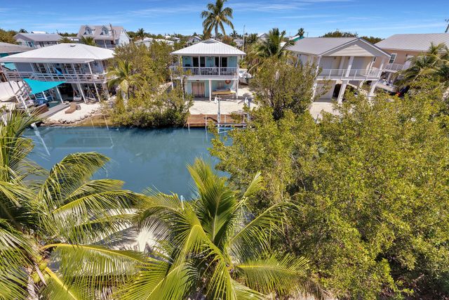 27415 Barbuda Lane, Ramrod Key, FL 33042