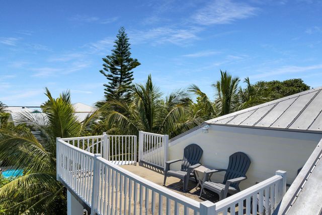 27415 Barbuda Lane, Ramrod Key, FL 33042