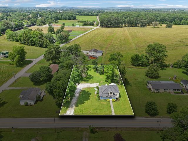 511 N Main St, Morrison, TN 37357