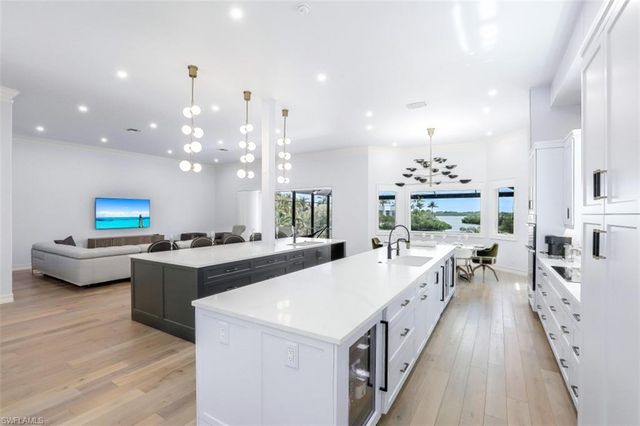 68 Southport CV, Bonita Springs, FL 34134