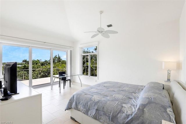 68 Southport CV, Bonita Springs, FL 34134