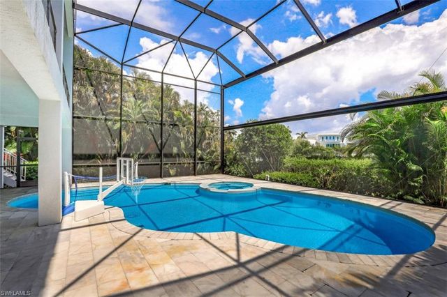 68 Southport CV, Bonita Springs, FL 34134