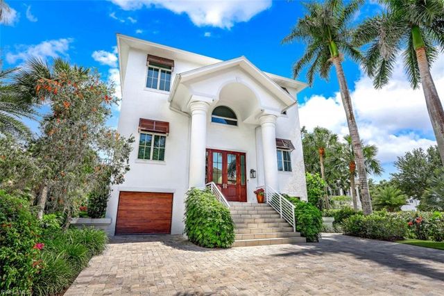 68 Southport CV, Bonita Springs, FL 34134