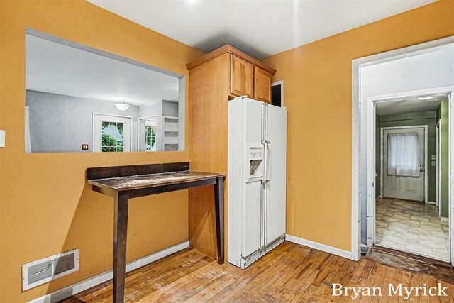 819 W 25th Street, Holland, MI 49423