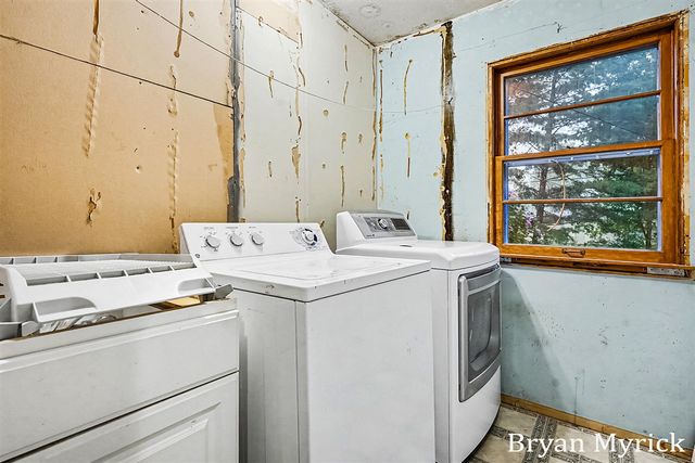 819 W 25th Street, Holland, MI 49423