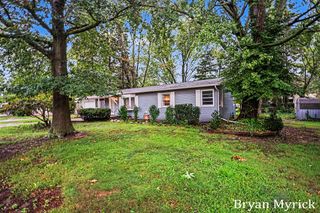 819 W 25th Street, Holland, MI 49423