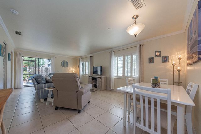 917 Coquina Lane A2, Vero Beach, FL 32963