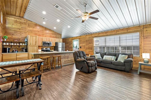 720 Cooke Jones Road, Point Blank, TX 77364