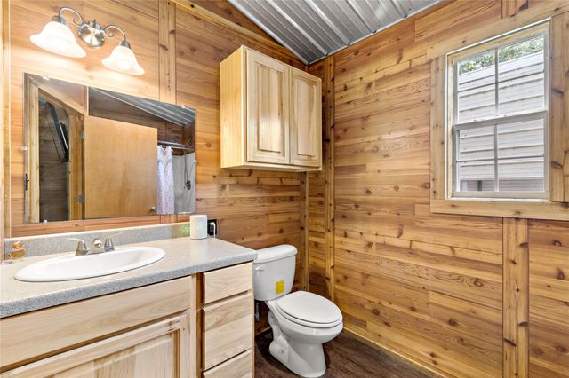 720 Cooke Jones Road, Point Blank, TX 77364