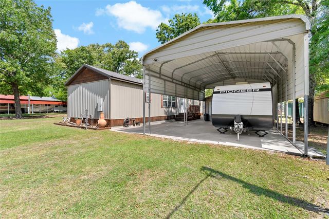 720 Cooke Jones Road, Point Blank, TX 77364