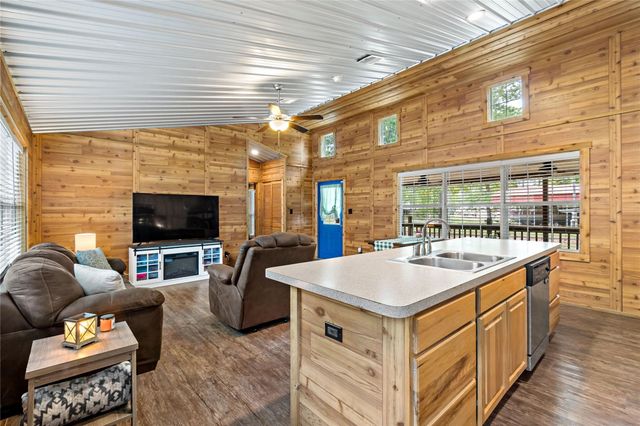 720 Cooke Jones Road, Point Blank, TX 77364