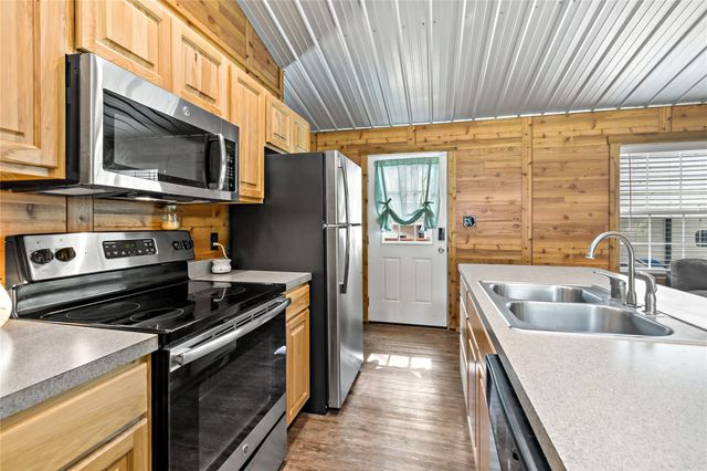 720 Cooke Jones Road, Point Blank, TX 77364