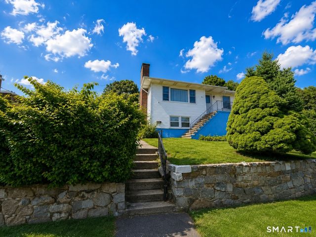 109 Hotchkiss Street, Waterbury, CT 06704