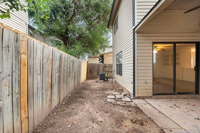 5007 Kenton Trace, San Antonio, TX 78240