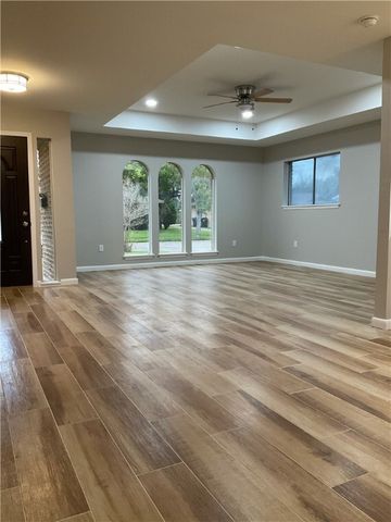 3822 Kingston Dr, Corpus Christi, TX 78415