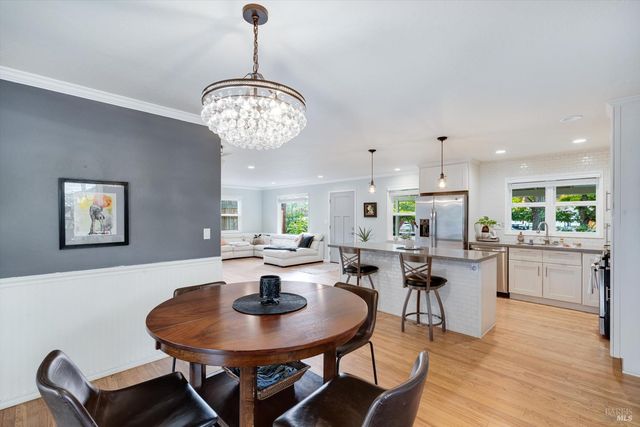 856 5th St W, Sonoma, CA 95476