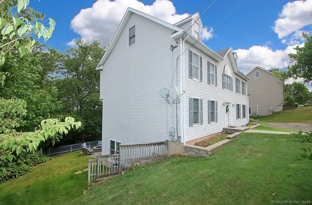 29 Quarry Lane, Hamden, CT 06518