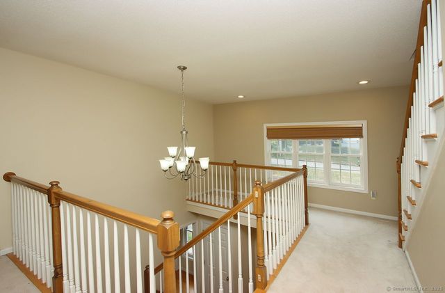 29 Quarry Lane, Hamden, CT 06518