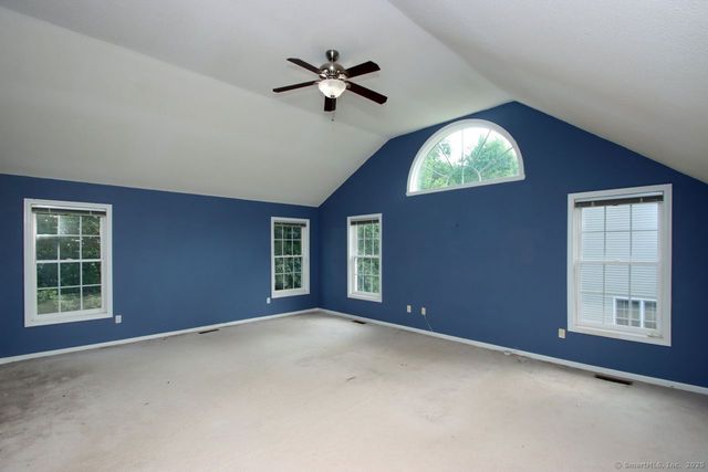 29 Quarry Lane, Hamden, CT 06518