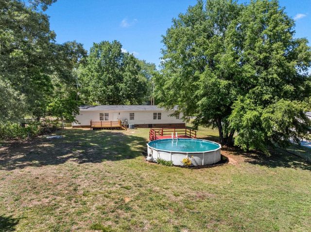 139 Blue Ridge Road, Campobello, SC 29322