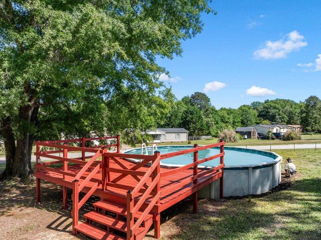 139 Blue Ridge Road, Campobello, SC 29322
